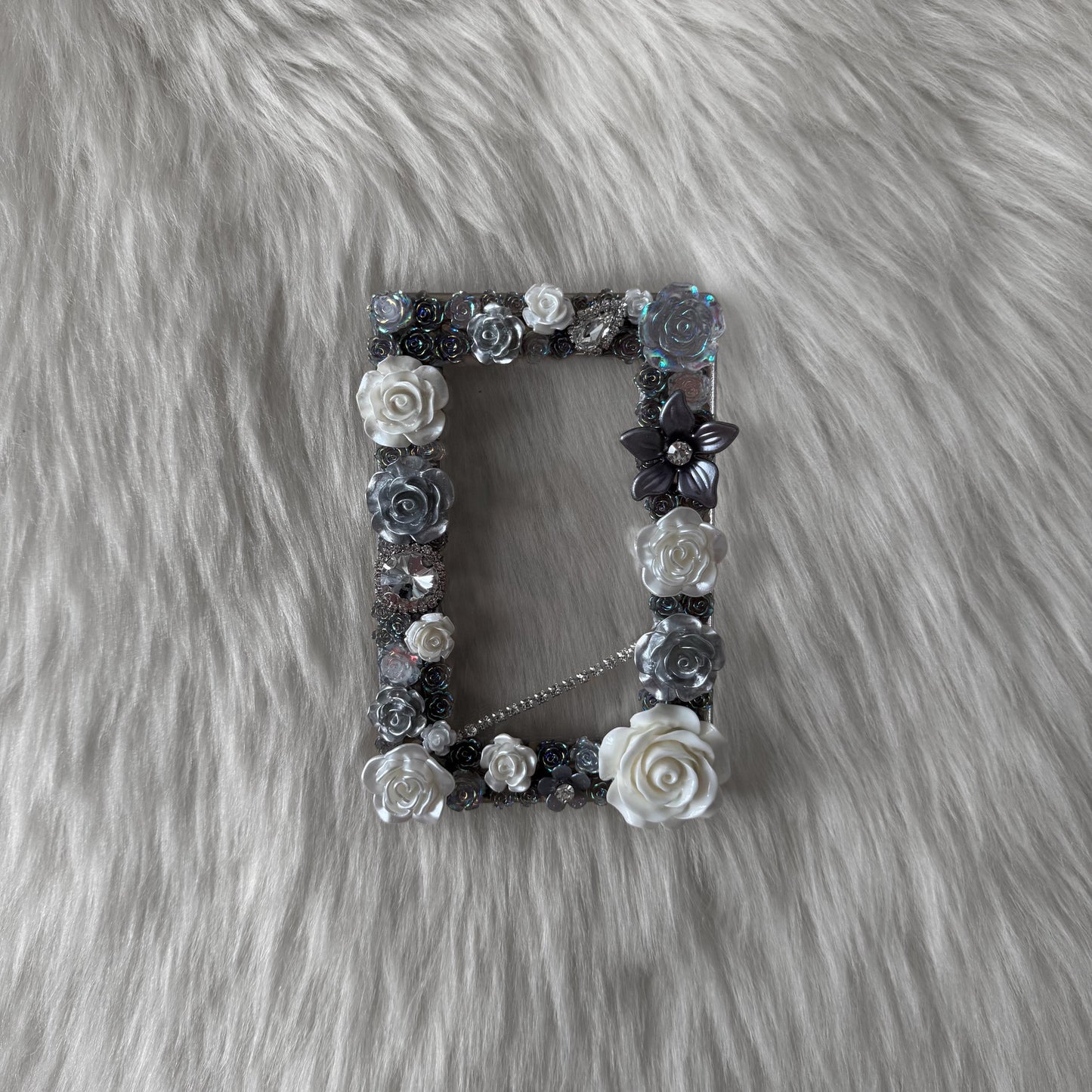 Silver and White Decoden Toploader