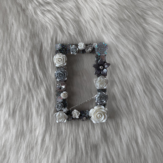 Silver and White Decoden Toploader