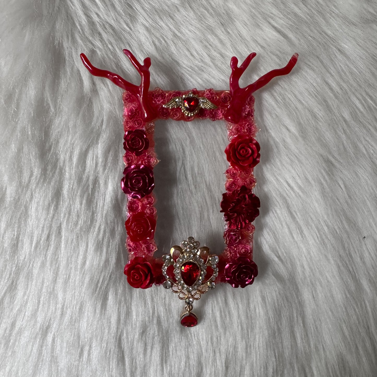 Red with Antlers Decoden Toploader