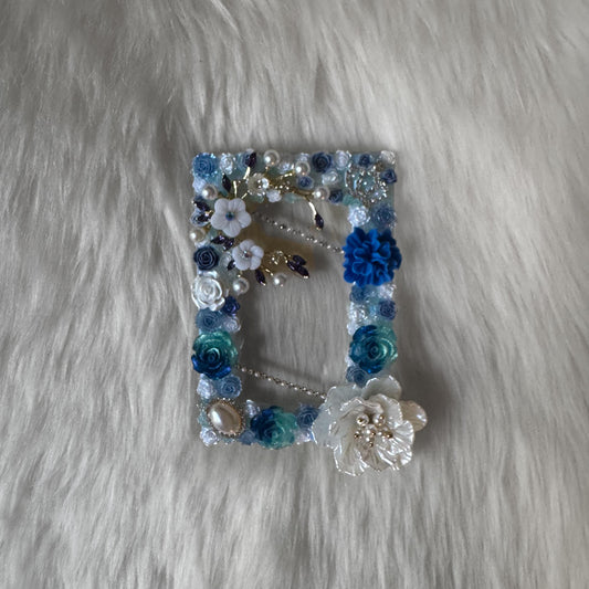 Blue and White Decoden Toploader