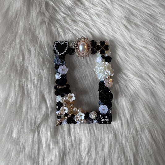Black and White Decoden Toploader